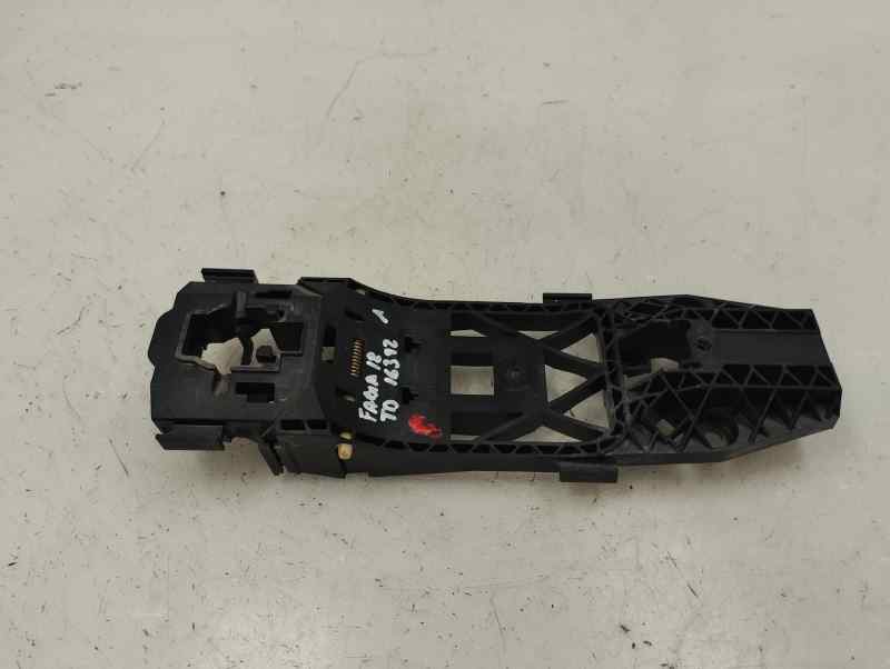 SOPORTE MANETA EXTERIOR PUERTA TRASERA DERECHA SKODA FABIA 1.0 MT 75CV