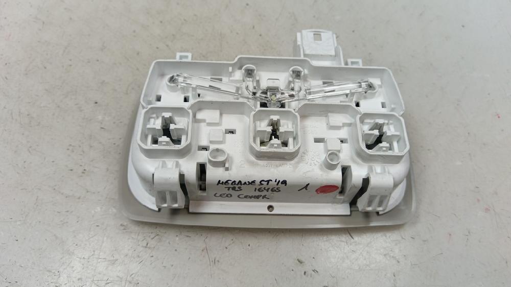 LUZ INTERIOR TRASERA RENAULT MEGANE 1.3 MT 140CV | 103KW