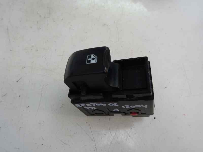 MANDO ELEVALUNAS TRASERO DERECHO SSANGYONG REXTON 2.7 MT RX 270 XDI 165CV