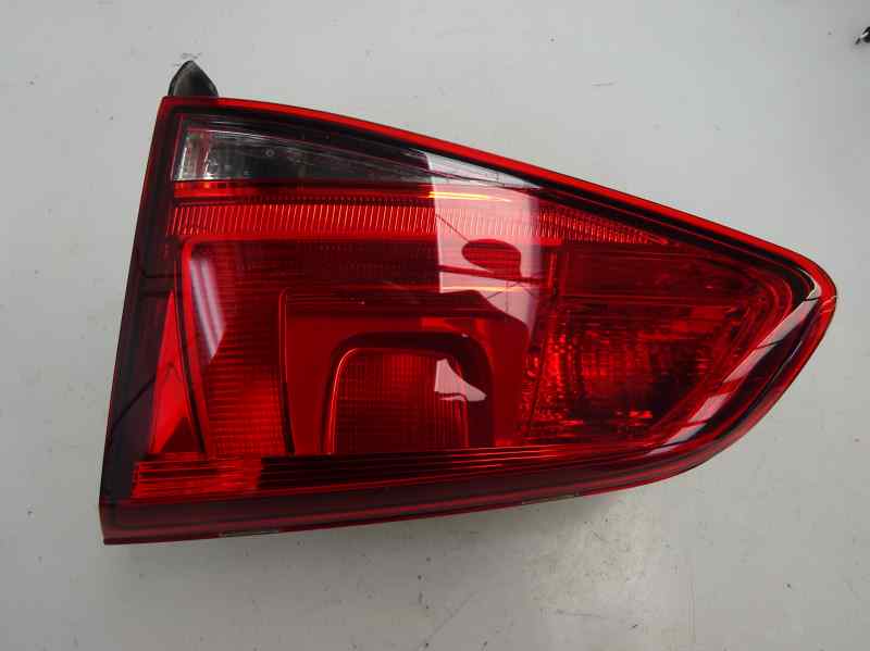 PILOTO TRASERO DERECHO INTERIOR VOLKSWAGEN GOLF 1.4 TSI MT 125CV | 92KW