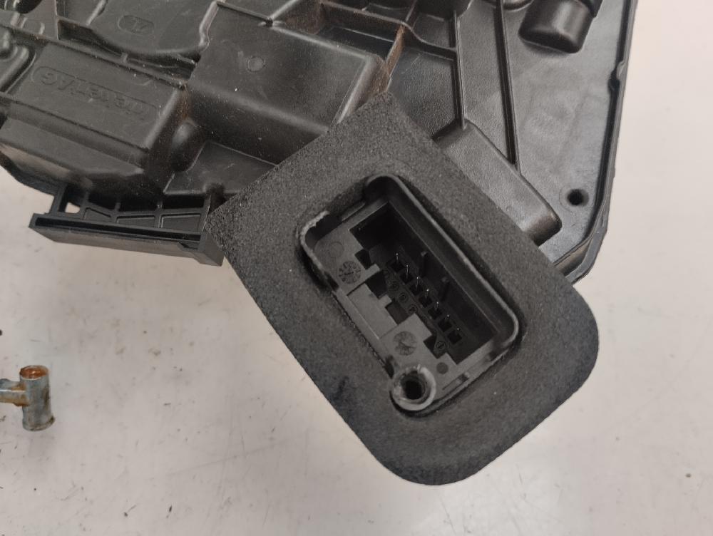 CERRADURA PUERTA TRASERA IZQUIERDA SEAT LEON 1.5 130CV MT