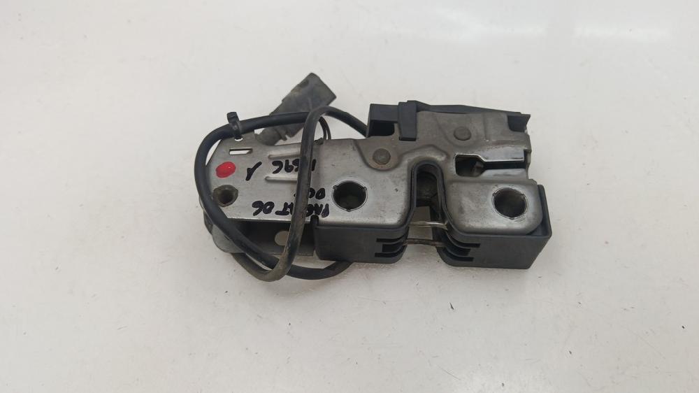 CERRADURA CAPOT VOLKSWAGEN PASSAT 2.0 TDI DSG 140CV | 103KW