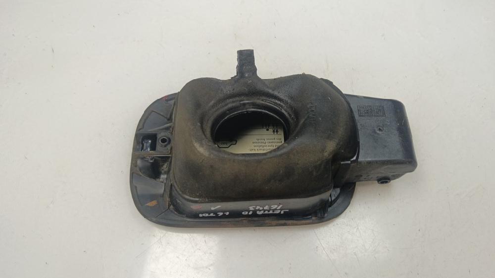 TAPA EXTERIOR COMBUSTIBLE VOLKSWAGEN JETTA 1.6 TDI MT 105CV