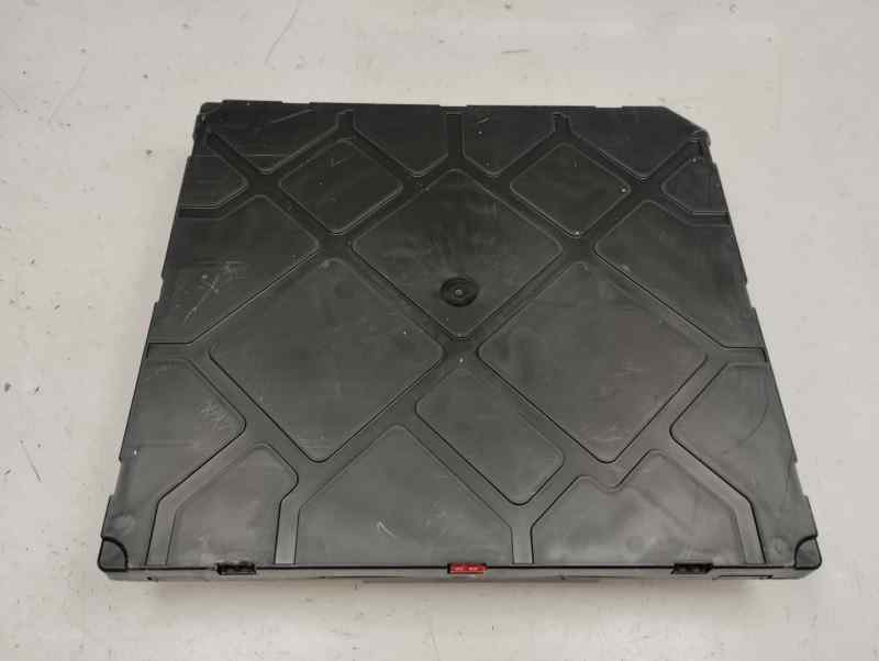 CAJA RELES FUSIBLES SEAT ATECA 2.0 TDI MT 4DRIVE 150CV