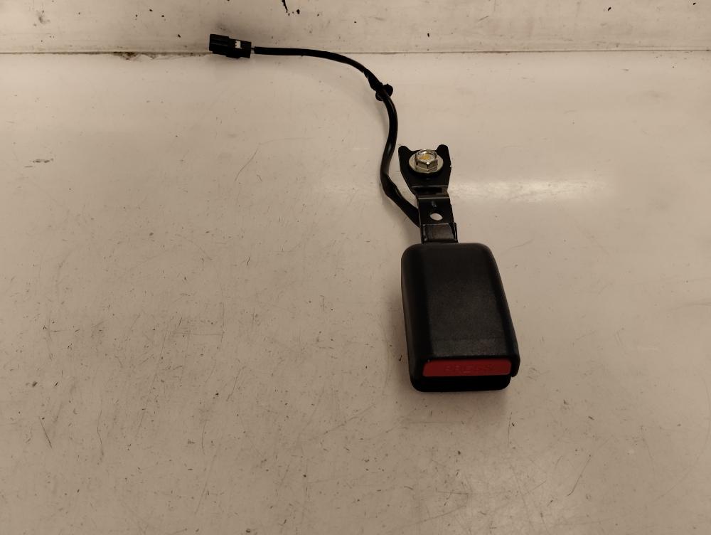 ANCLAJE CINTURON DELANTERO IZQUIERDO MITSUBISHI SPACE STAR 1.2 MT 80CV | 59KW