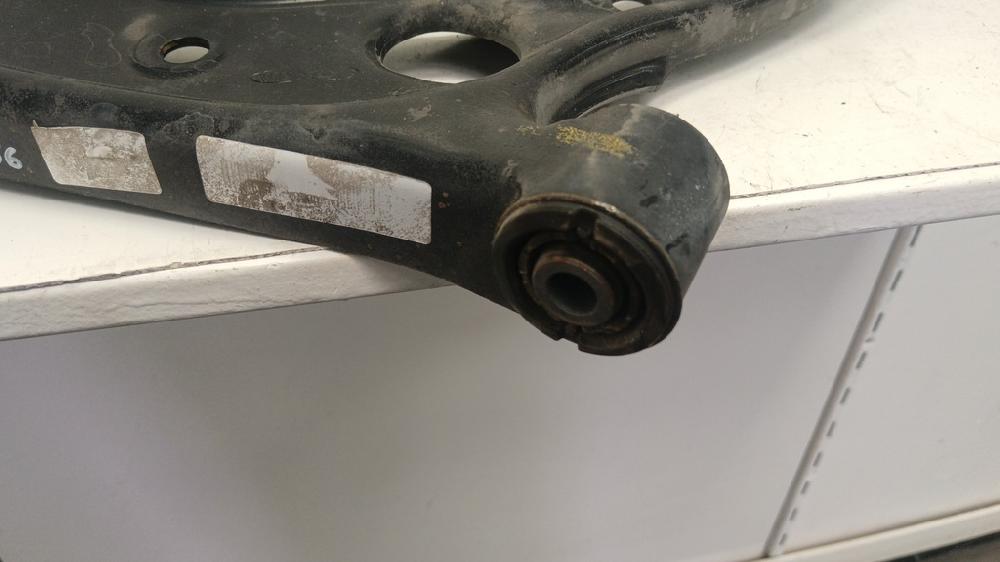 BRAZO SUSPENSION INFERIOR DELANTERO DERECHO HYUNDAI TUCSON 1.6 MT 132CV