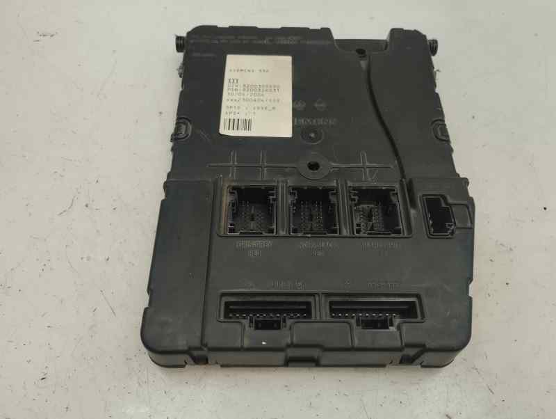 CAJA RELES FUSIBLES RENAULT MEGANE 2004 1.5 DCI MT 101CV