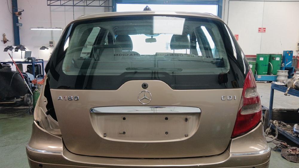 PORTON TRASERO MERCEDES BENZ CLASE A 2.0 A 180 CDI MT 109CV