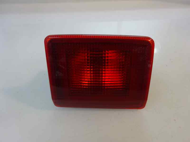 PILOTO TRASERO DERECHO INTERIOR PEUGEOT 407 2.0 MT 136CV