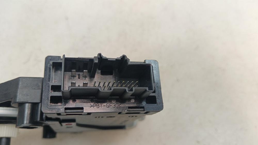 MOTOR ELEVALUNAS TRASERO DERECHO VOLVO XC60 2.0 D4 AT AWD 190CV | 140KW