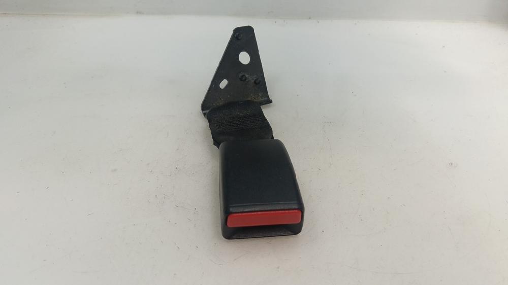 ANCLAJE CINTURON TRASERO IZQUIERDO PEUGEOT 208 1.2 VTI ETG 82CV