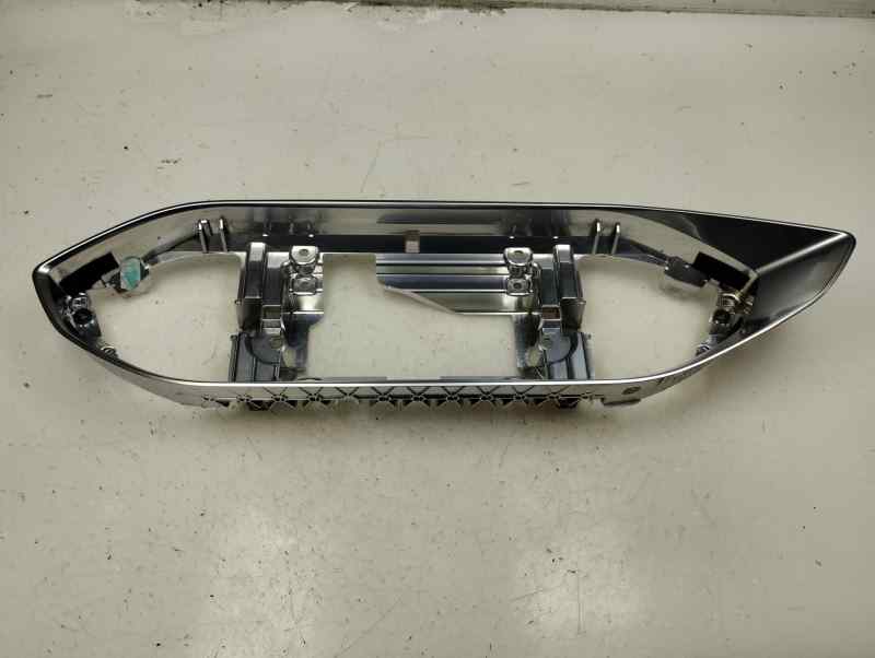 PANTALLA MULTIFUNCION PEUGEOT 308 1.2 MT 110CV | 81KW
