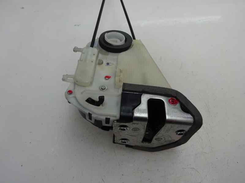 CERRADURA PUERTA TRASERA DERECHA TOYOTA YARIS 1.0 MT 69CV