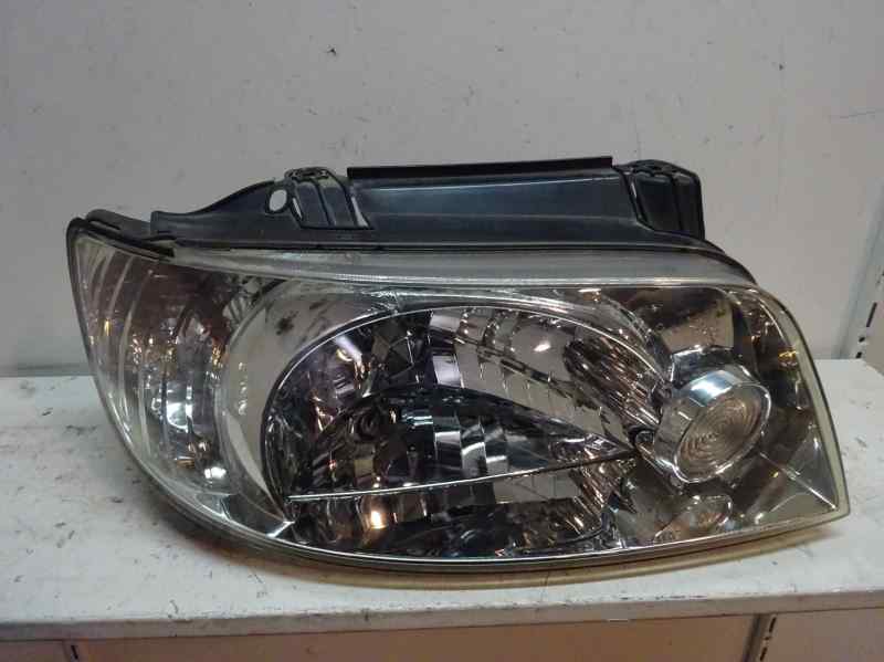 FARO DERECHO HYUNDAI MATRIX 1.5 CRDI MT 82CV | 60KW