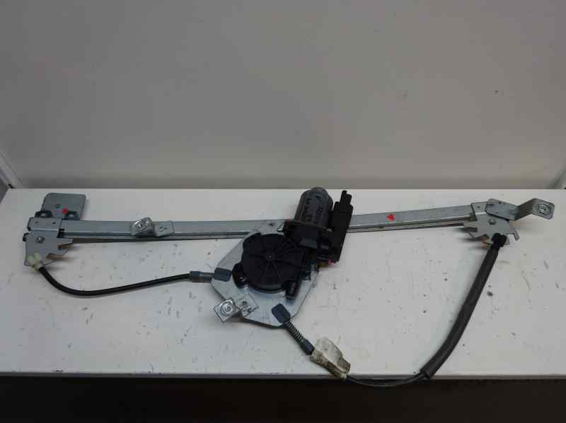 ELEVALUNAS DELANTERO DERECHO RENAULT SCENIC 1.9 DCI MT 120CV