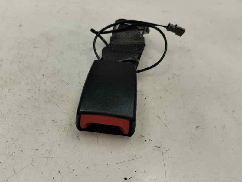 ANCLAJE CINTURON TRASERO CENTRAL OPEL CORSA 1.4 MT 90CV | 66KW
