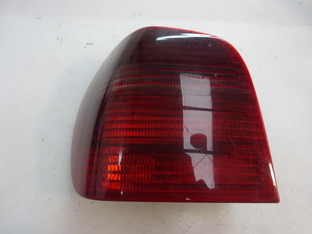 PILOTO TRASERO IZQUIERDO VOLKSWAGEN POLO 2001 1.9 SDI MT 64CV | 47KW