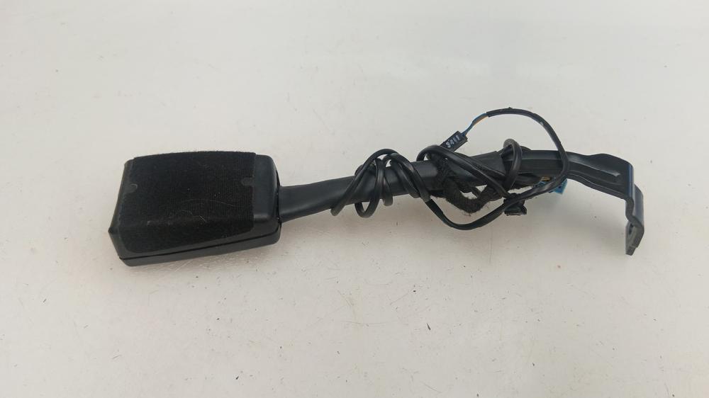 ANCLAJE CINTURON DELANTERO DERECHO VOLKSWAGEN PASSAT PASSAT 2.0 140CV TDI 103KW