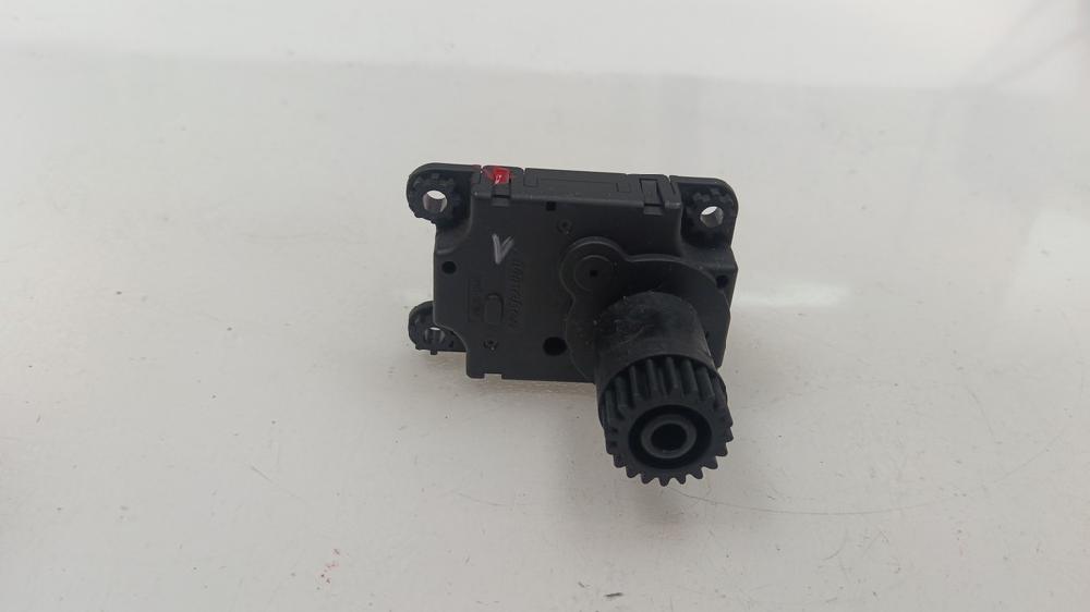 MOTOR APERTURA TRAMPILLAS CLIMATIZADOR CITROEN C4 CACTUS 2014 1.2 MT 110CV | 81KW