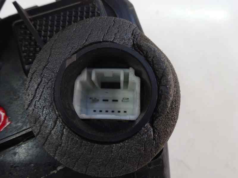 CERRADURA PUERTA DELANTERA DERECHA TOYOTA COROLLA VERSO 2.2 TD MT 136CV