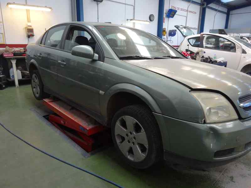 CAJA RELES FUSIBLES OPEL VECTRA 2004 2.2 DTI MT 125CV | 92KW