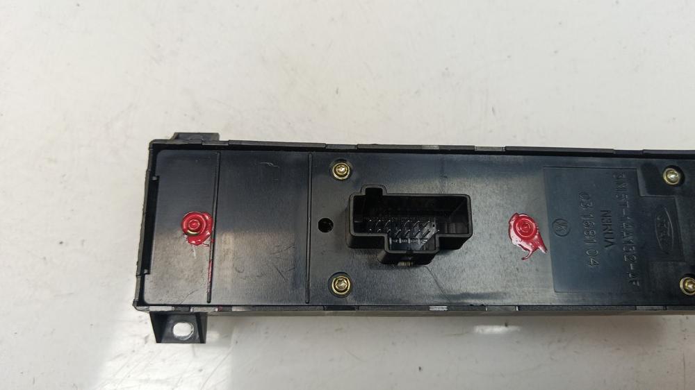 MANDO ELEVALUNAS DELANTERO IZQUIERDO FORD FOCUS 2005 2.0 MT 136CV | 100KW