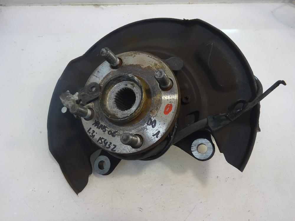 MANGUETA DELANTERA DERECHA TOYOTA YARIS 1.3 MT 87CV | 64KW