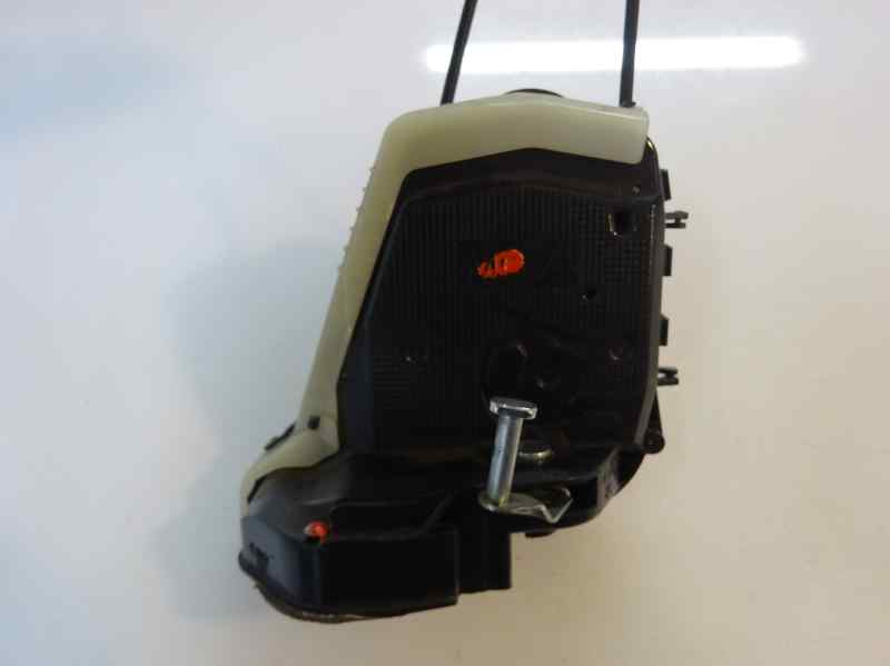 CERRADURA PUERTA TRASERA DERECHA TOYOTA YARIS 1.4 MT 90CV | 66KW
