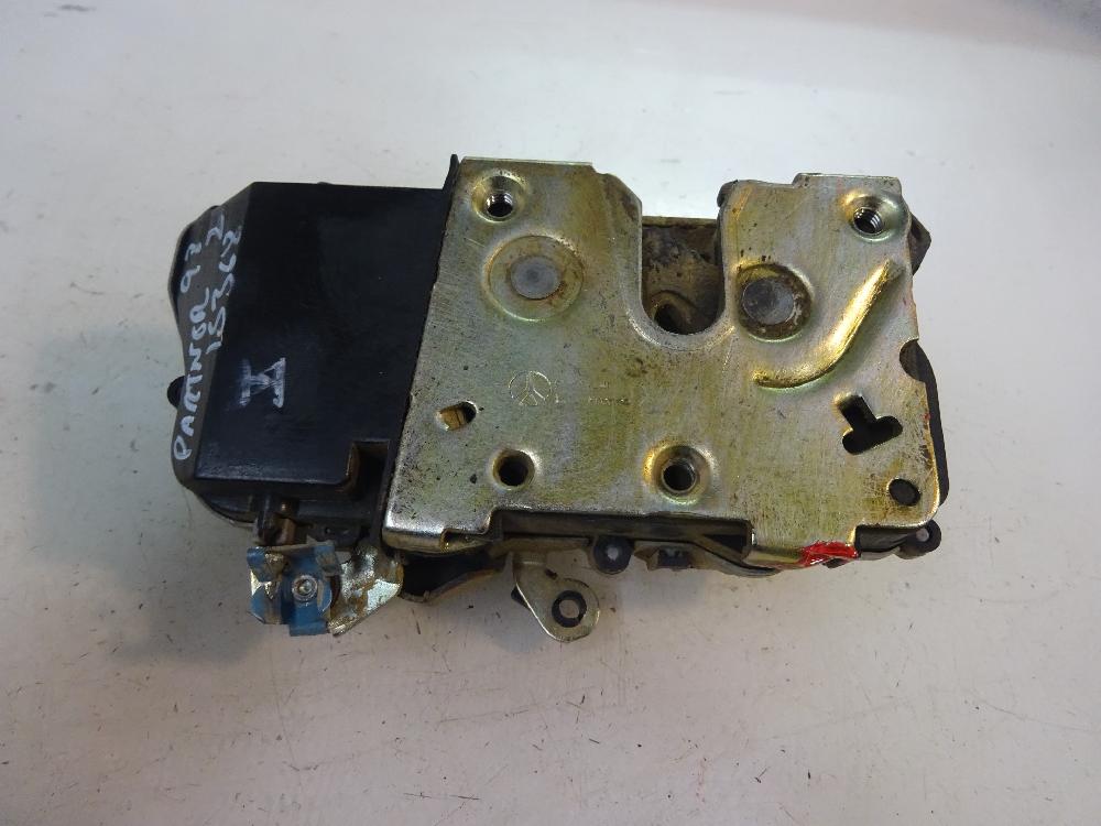 CERRADURA PUERTA DELANTERA IZQUIERDA PEUGEOT PARTNER 1.9 MT 69CV | 51KW