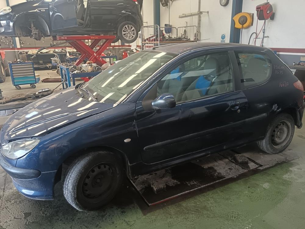 RETROVISOR IZQUIERDO PEUGEOT 206 1.4 MT 75CV