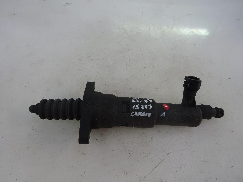 BOMBIN EMBRAGUE MITSUBISHI COLT 1.3 MT 95CV