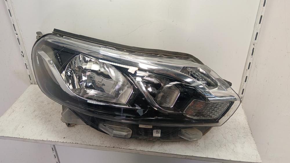 FARO DERECHO TOYOTA PROACE 1.6 MT 115CV | 85KW