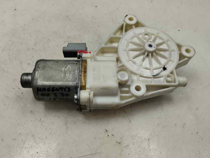 MOTOR ELEVALUNAS DELANTERO DERECHO KIA MAGENTIS 2.0 CRDI MT 138CV