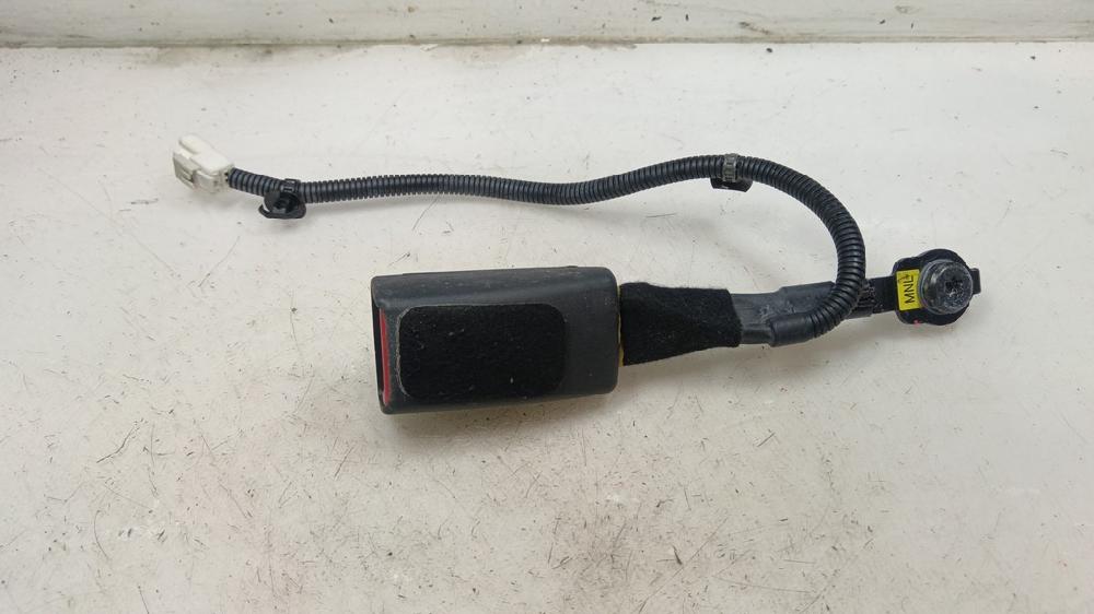 ANCLAJE CINTURON DELANTERO IZQUIERDO HYUNDAI IONIQ 1.6 HYBRID AMT 105CV