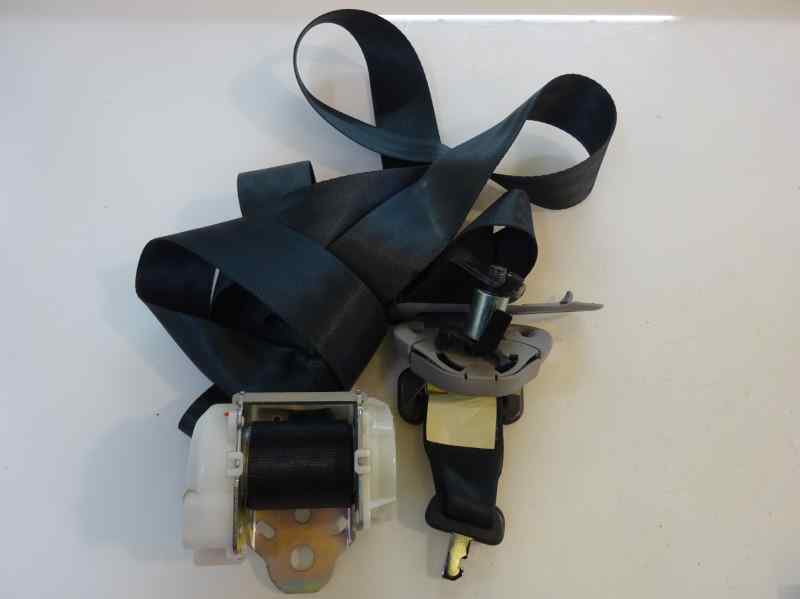 CINTURON SEGURIDAD TRASERO CENTRAL TOYOTA YARIS 1.4 MT 90CV | 66KW