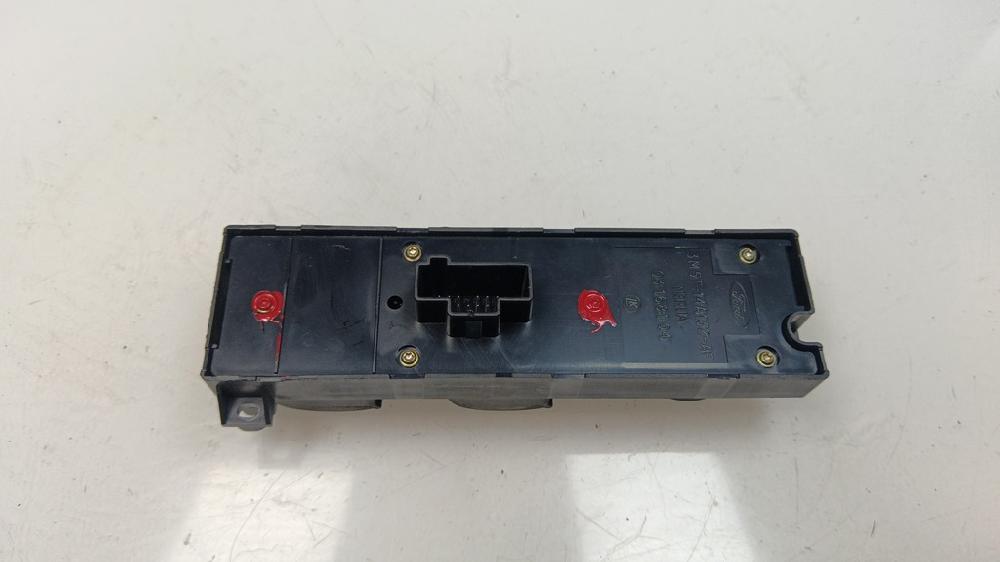 MANDO ELEVALUNAS DELANTERO IZQUIERDO FORD FOCUS 2005 2.0 MT 136CV | 100KW