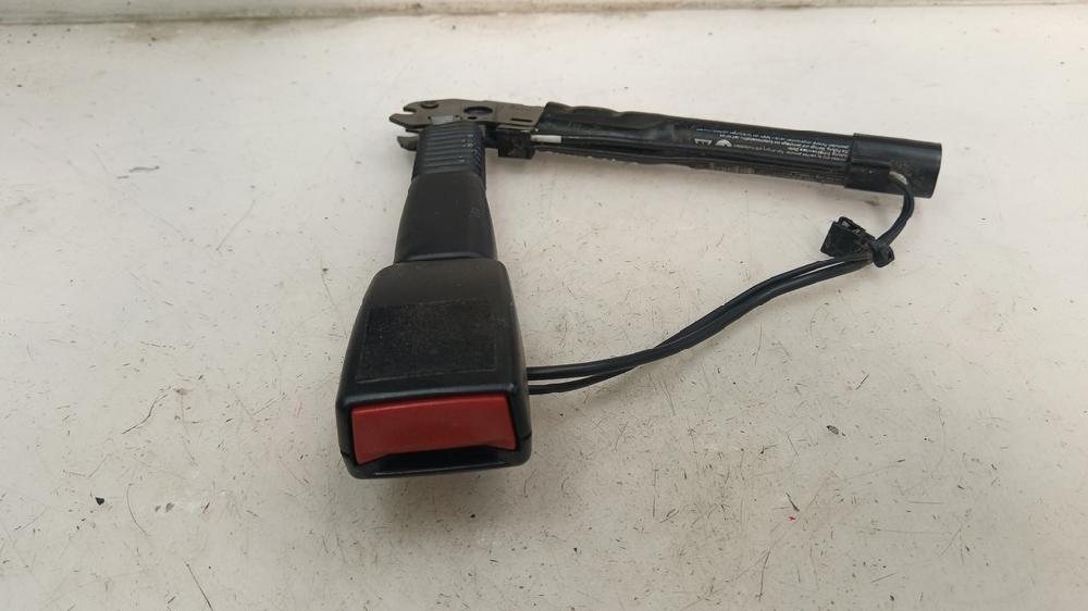 ANCLAJE CINTURON DELANTERO DERECHO BMW SERIE 1 2006 2.0 MT 122CV | 90KW