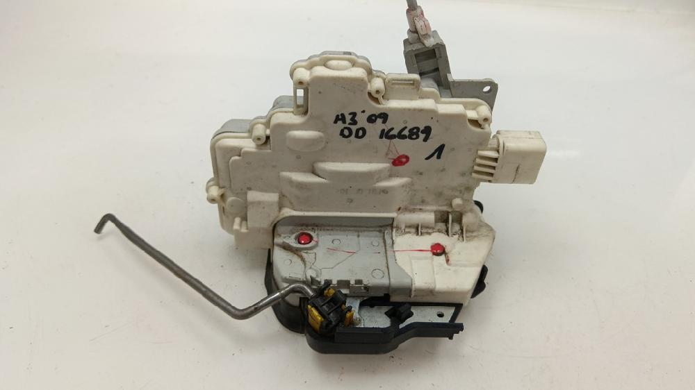 CERRADURA PUERTA DELANTERA DERECHA AUDI A3 2.0 TDI DPF MT 140CV
