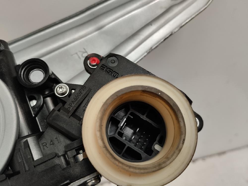 ELEVALUNAS TRASERO IZQUIERDO TOYOTA VERSO 1.6 MT 133CV