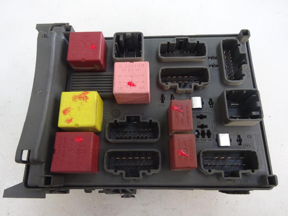 CAJA RELES FUSIBLES RENAULT LAGUNA 1.9 DCI MT 120CV | 88KW