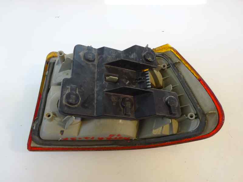 PILOTO TRASERO IZQUIERDO OPEL ASTRA 1998 1.6 MT 75CV