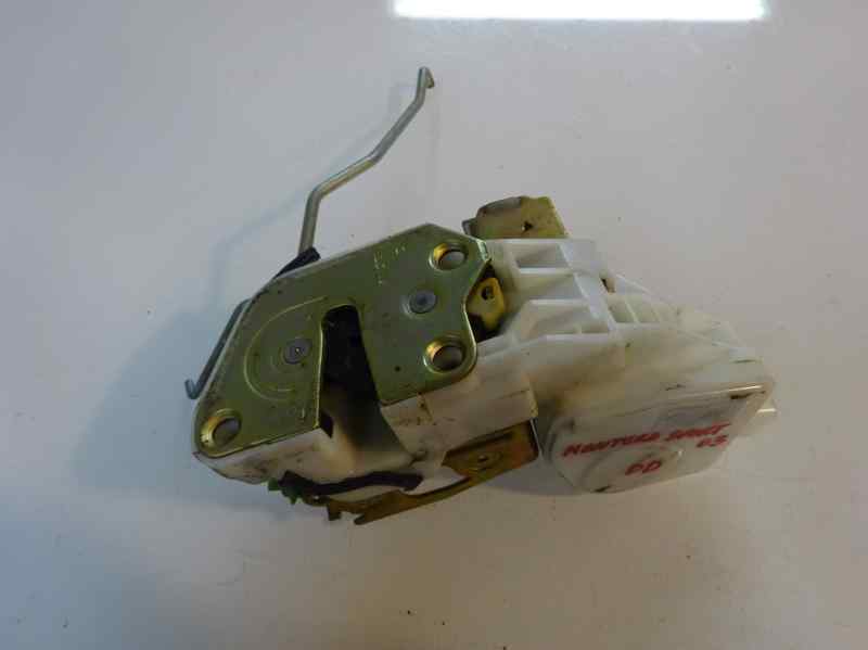 CERRADURA PUERTA DELANTERA DERECHA MITSUBISHI MONTERO SPORT 2.5 MT 115CV | 85KW