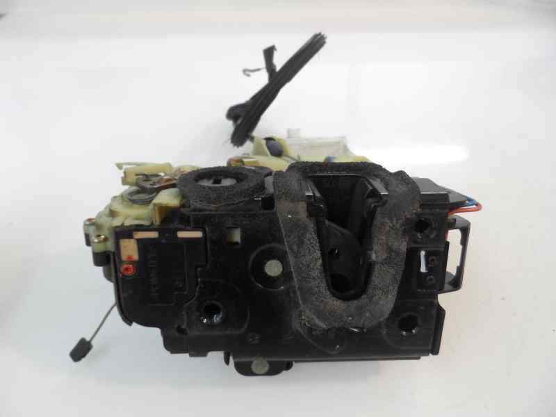 CERRADURA PUERTA TRASERA IZQUIERDA VOLKSWAGEN POLO 2006 1.4 TD MT 70CV | 51KW