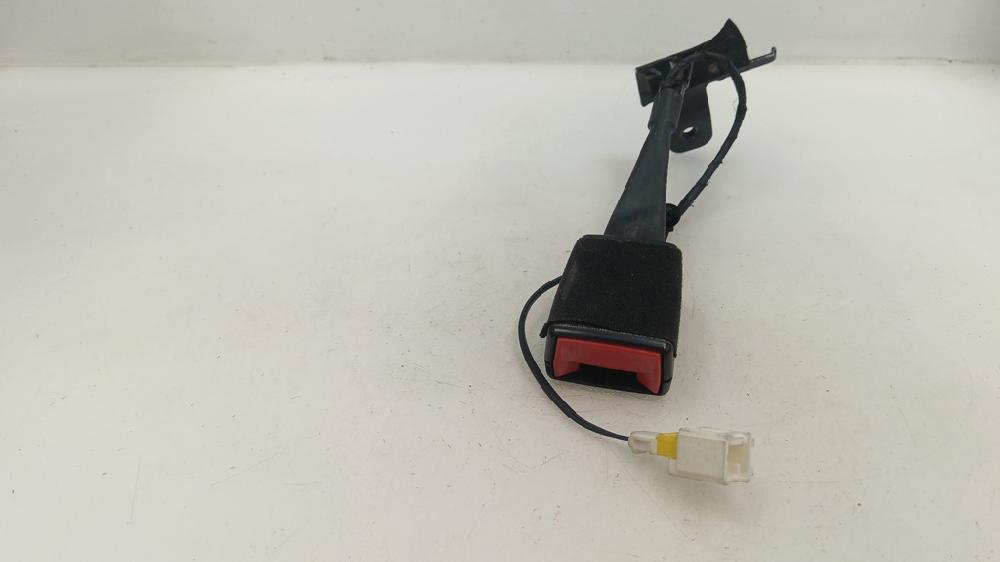 ANCLAJE CINTURON DELANTERO IZQUIERDO CITROEN C4 CACTUS 1.6 MT 99CV | 73KW