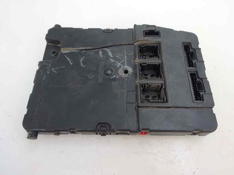 CAJA RELES FUSIBLES RENAULT SCENIC 1.9 DCI MT 120CV