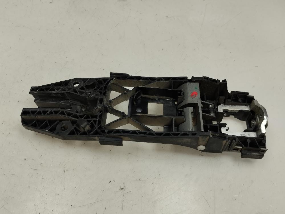 SOPORTE MANETA EXTERIOR DELANTERA IZQUIERDA SEAT LEON 1.6 TDI MT 105CV