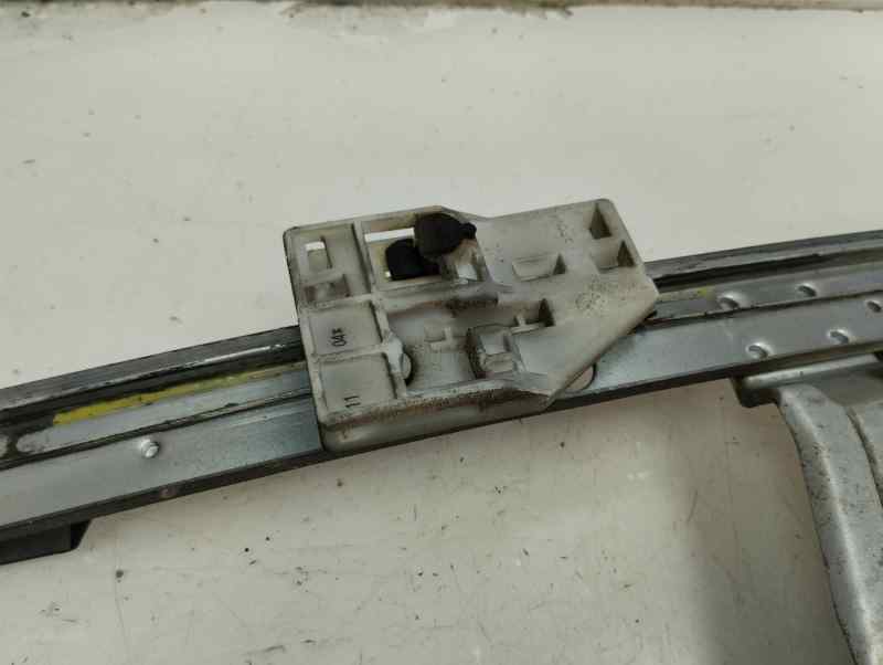 ELEVALUNAS TRASERO IZQUIERDO CITROEN C3 1.4 HDI MT 70CV