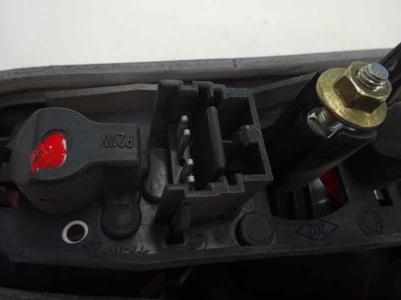 PILOTO TRASERO DERECHO INTERIOR RENAULT LAGUNA 1.9 DCI MT 110CV