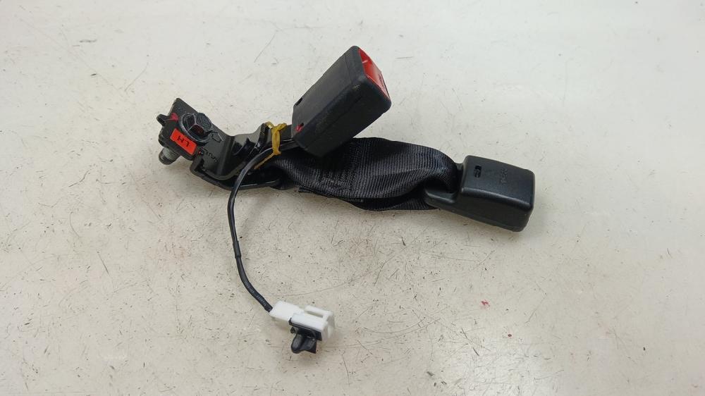 ANCLAJE CINTURON TRASERO IZQUIERDO KIA STONIC 1.0 GDI MT 120CV | 88KW
