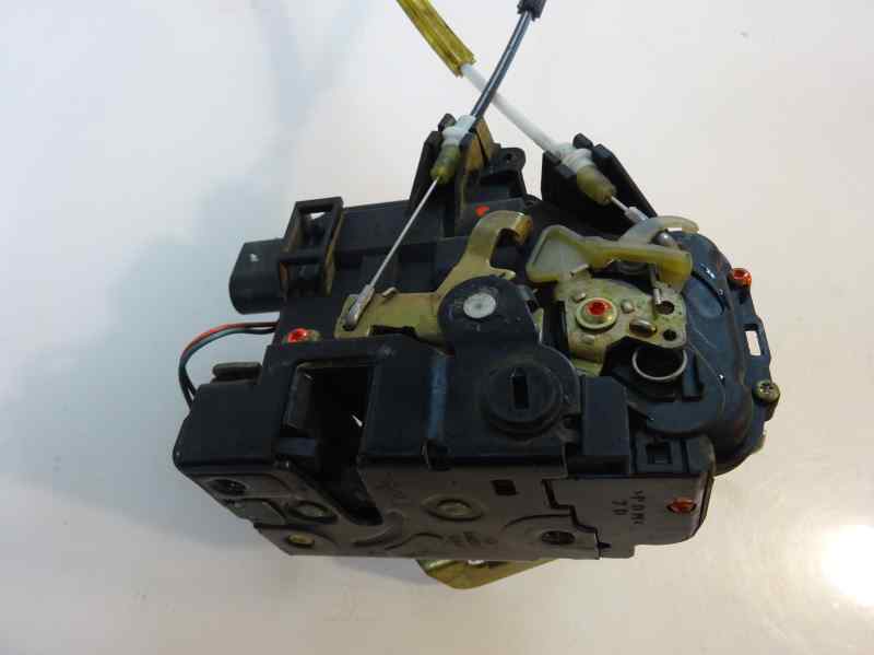 CERRADURA PUERTA TRASERA DERECHA AUDI A6 2.5 TDI MT 150CV | 110KW